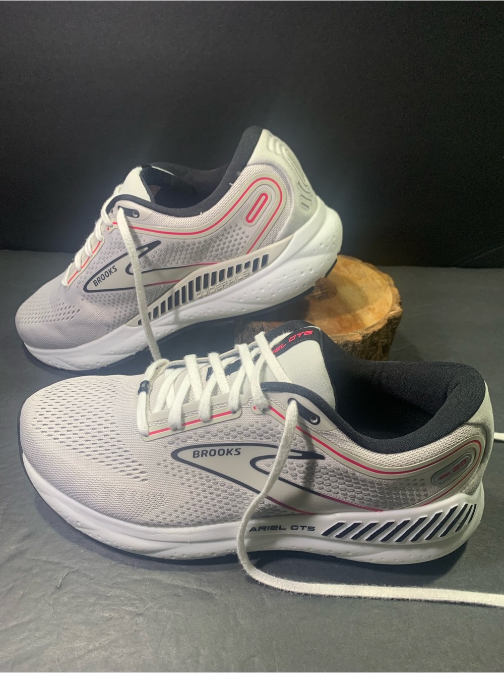 Brooks Ariel GTS 23 Women’s Gray Pink Running Walking Sneakers Shoe Size- 11
